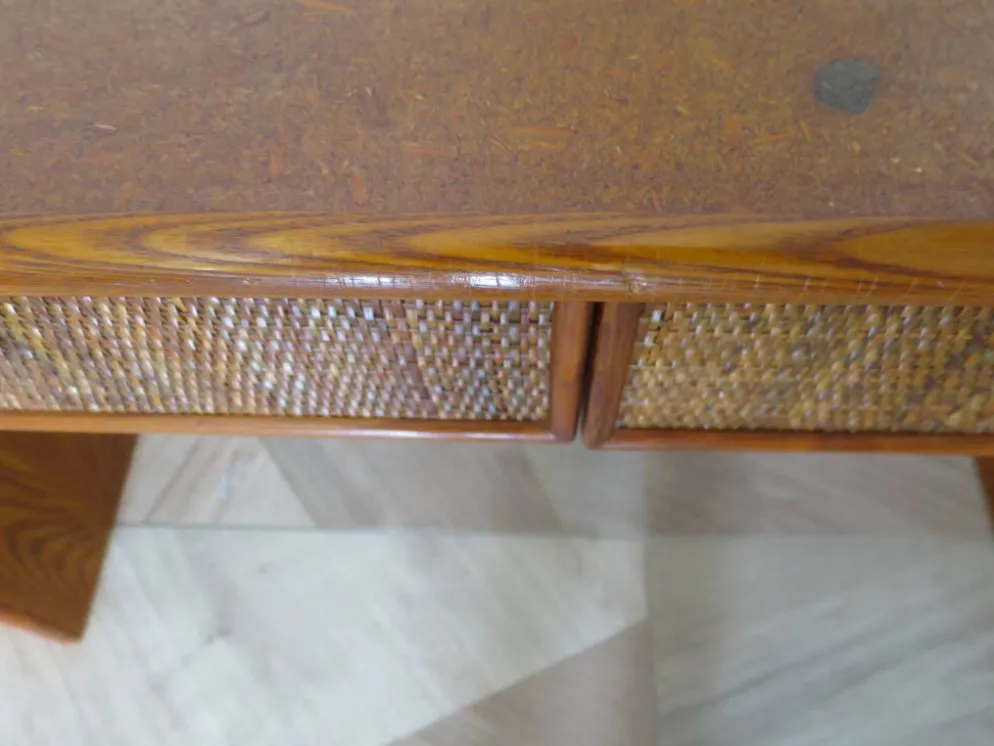 Vintage-Bureau cannage rotin bois-grand plateau-5 tiroirs-Années 60/70