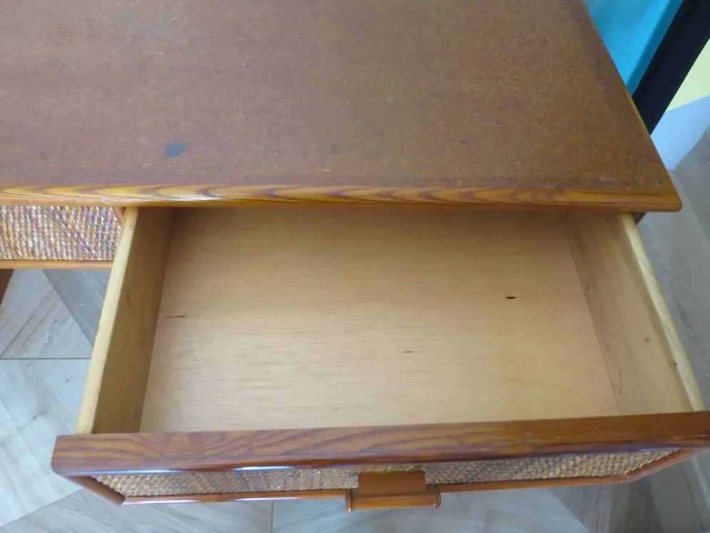 Vintage-Bureau cannage rotin bois-grand plateau-5 tiroirs-Années 60/70