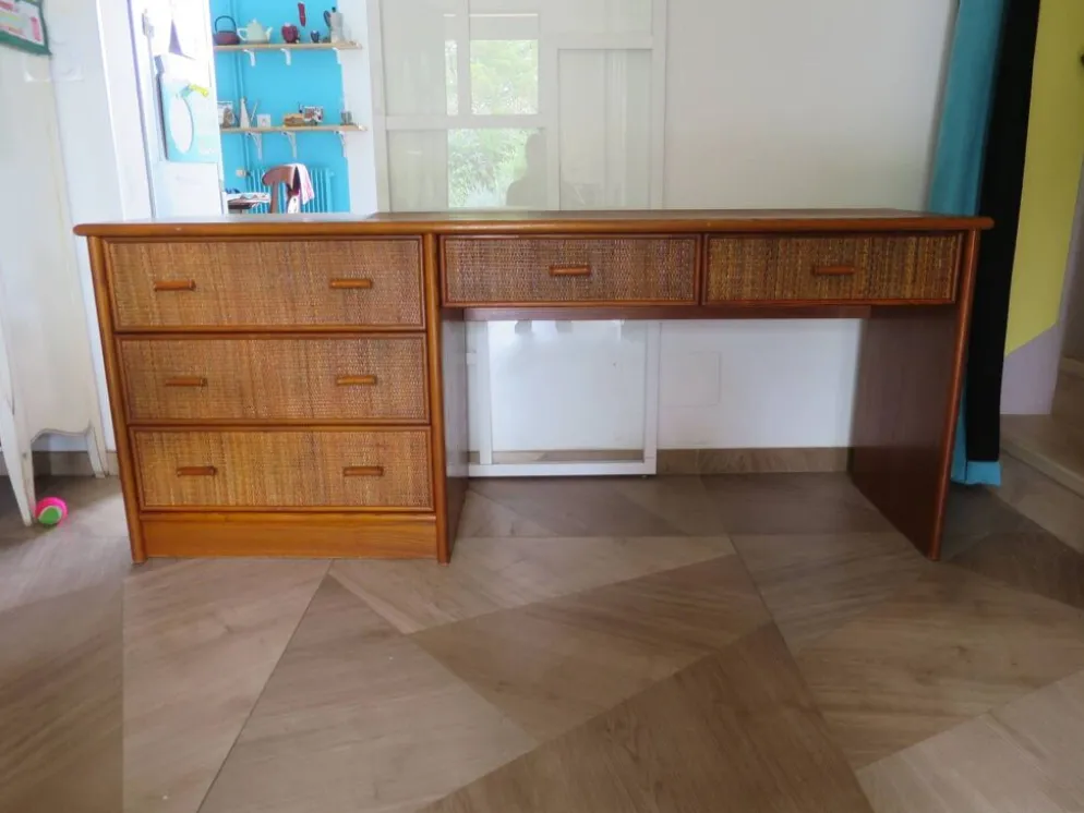 Vintage-Bureau cannage rotin bois-grand plateau-5 tiroirs-Années 60/70