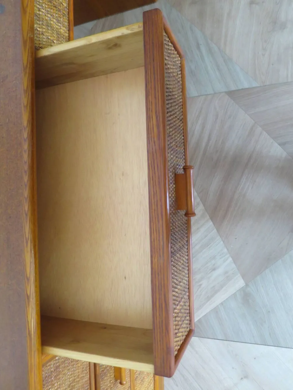 Vintage-Bureau cannage rotin bois-grand plateau-5 tiroirs-Années 60/70