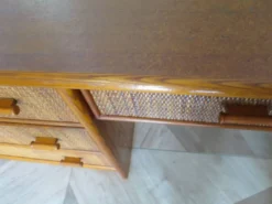 Vintage-Bureau cannage rotin bois-grand plateau-5 tiroirs-Années 60/70