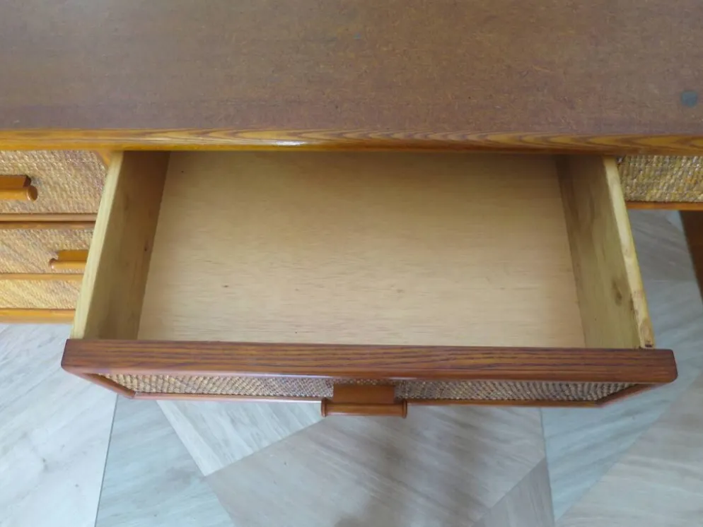 Vintage-Bureau cannage rotin bois-grand plateau-5 tiroirs-Années 60/70
