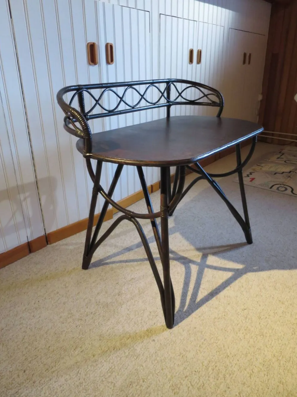 Vintage bureau d'enfant console bambou rotin bois courbé style Thonet années 80 acajou fonçé