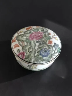 Vintage Chinese Porcelain Trinket Box H.F.P. Macau Famille Rose 1970s
