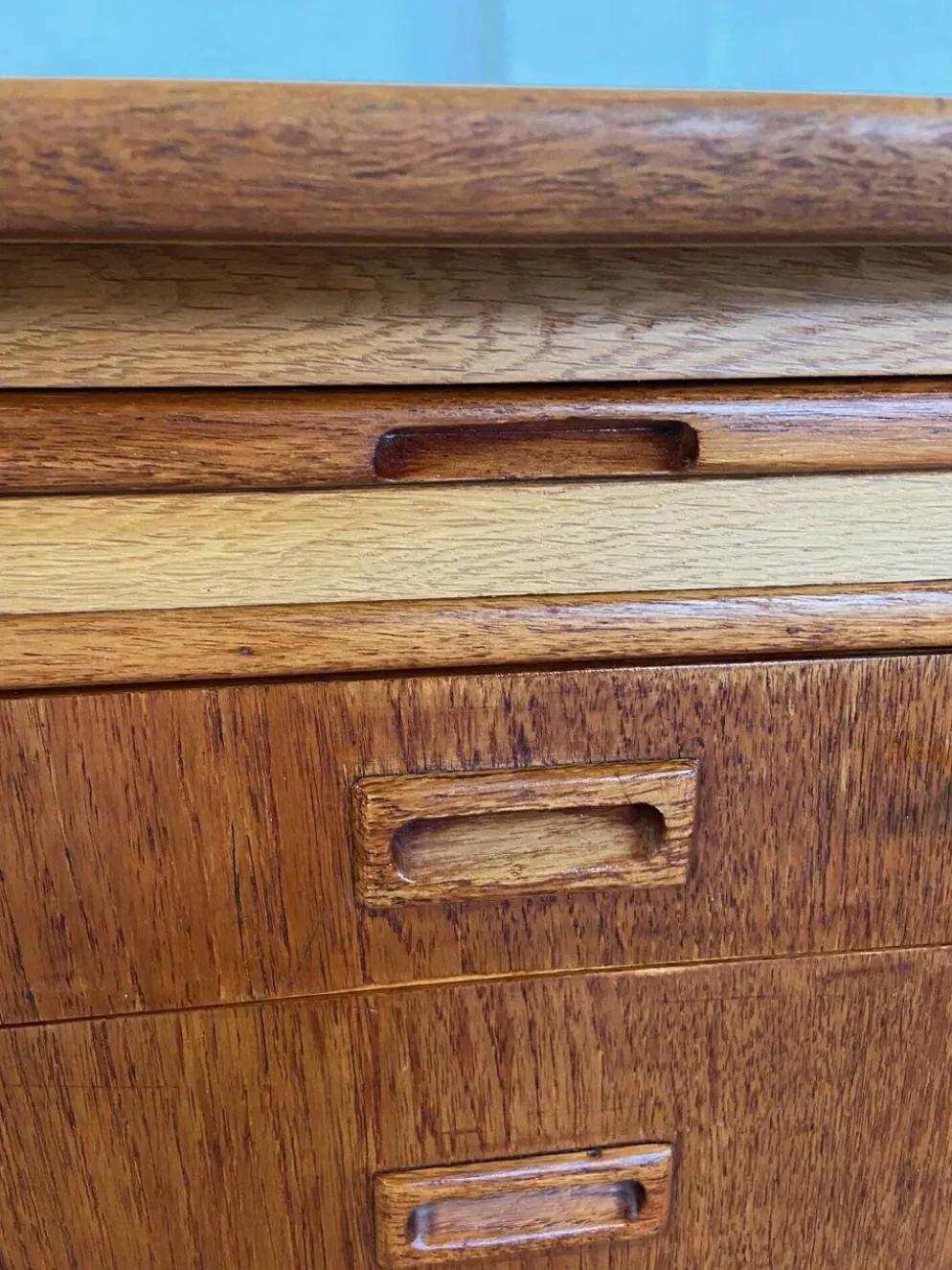 Vintage Danish desk in teak and oak by Børge Mogensen for Søborg Møbelfabrik, 1960s.