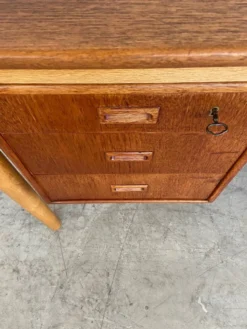 Vintage Danish desk in teak and oak by Børge Mogensen for Søborg Møbelfabrik, 1960s.