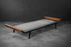 Vintage Mid-Century Dutch Modern Cleopatra Daybed for Auping