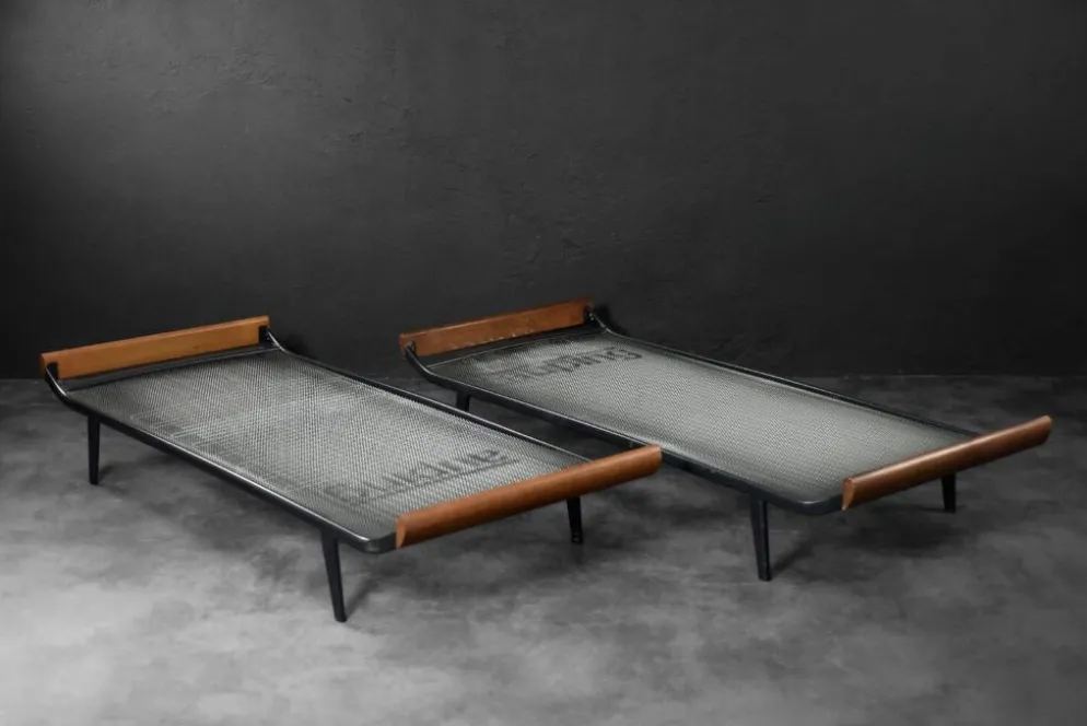 Vintage Mid-Century Dutch Modern Cleopatra Daybed for Auping
