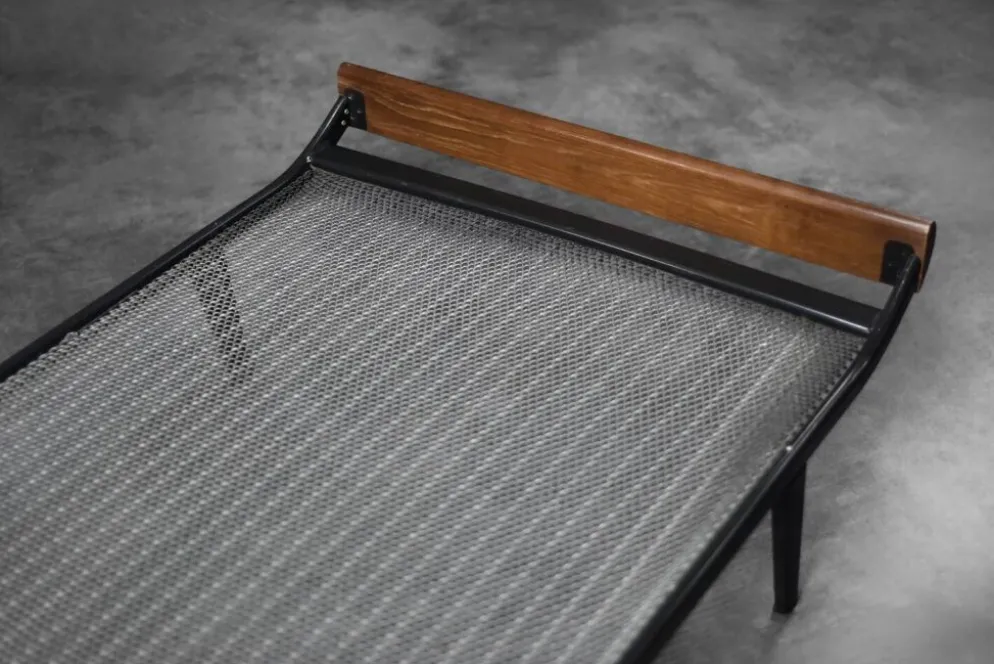 Vintage Mid-Century Dutch Modern Cleopatra Daybed by Dick Cordemeyer
