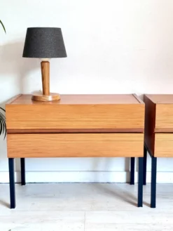 Vintage nachtkastjes minimalistisch jaren 60