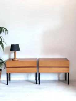 Vintage nachtkastjes minimalistisch jaren 60