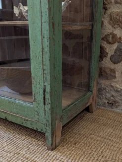 Vitrine ancienne