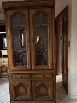 Vitrine ancienne