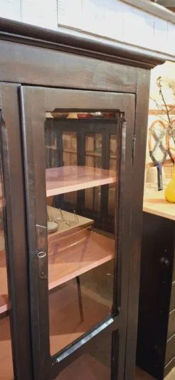 Vitrine ancienne