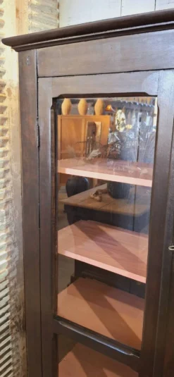 Vitrine ancienne