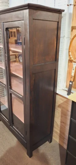 Vitrine ancienne