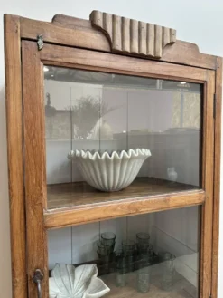 Vitrine ancienne