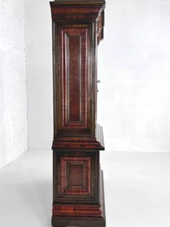 Vitrine ancienne en bois, verre biseauté et velours
