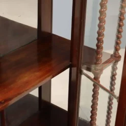 Vitrine ancienne Louis-Philippe en acajou et verre, Italie, XIXe siècle
