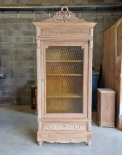Vitrine ancienne néo-Louis XVI aérogommée