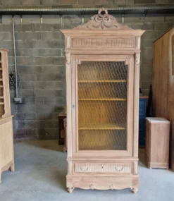 Vitrine ancienne néo-Louis XVI aérogommée