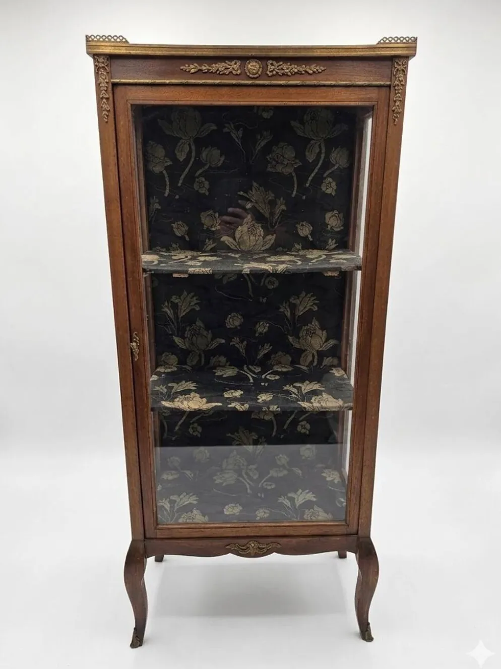 Vitrine ancienne style transition Louis XV-Louis XVI en Acajou