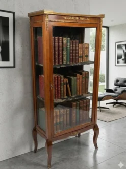 Vitrine ancienne style transition Louis XV-Louis XVI en Acajou