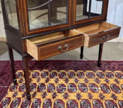 Vitrine anglaise en acajou fin XIXème
