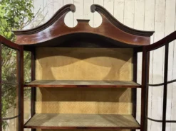 Vitrine anglaise en acajou fin XIXème