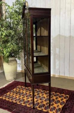 Vitrine anglaise en acajou fin XIXème