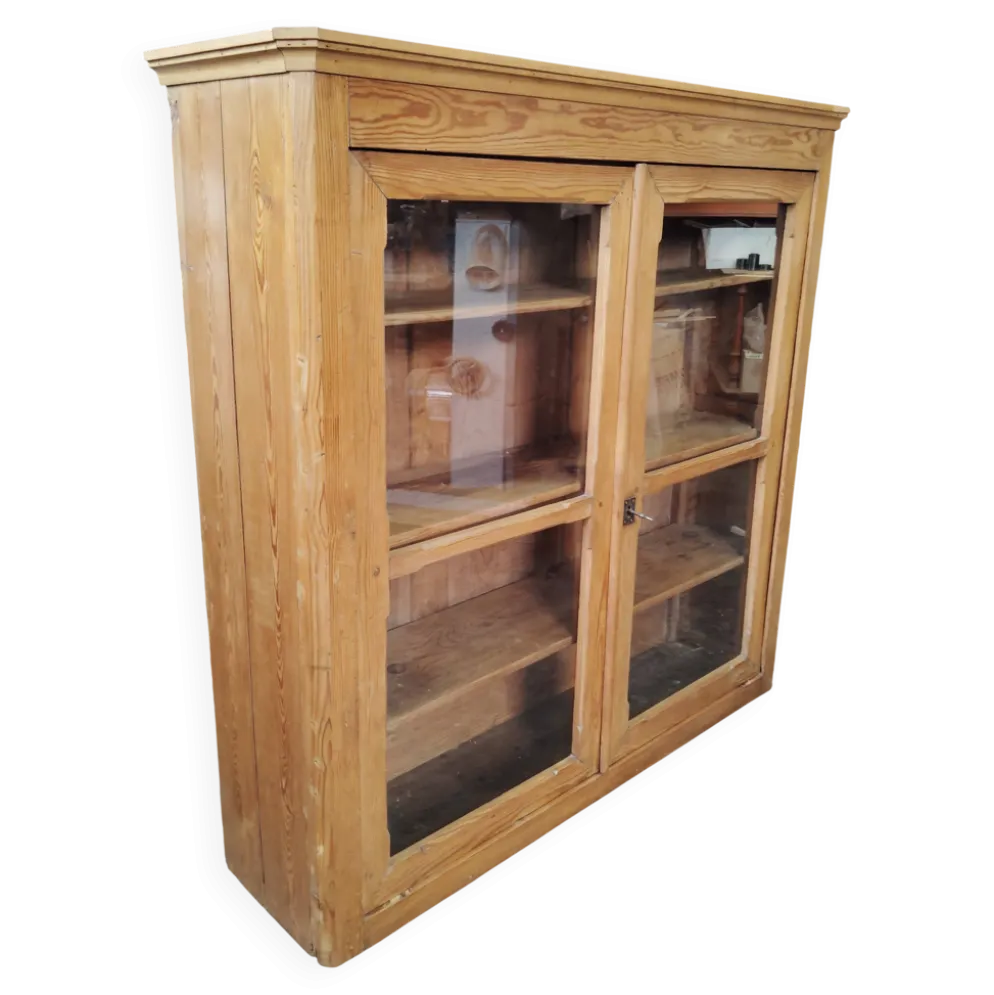 Vitrine anglaise en vieux pin
