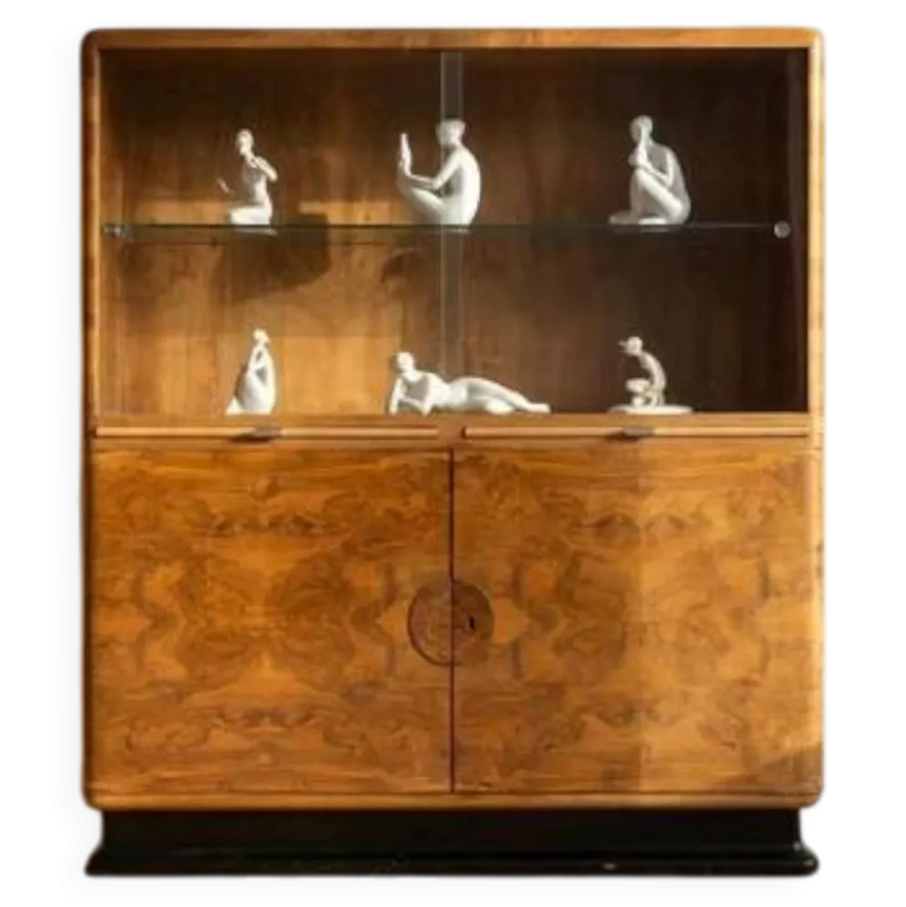 Vitrine Art Déco attribuée à Jindřich Halabala, placage de noyer, années 1930, Tchécoslovaquie