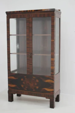 Vitrine Art Déco des années 1930, Tchécoslovaquie