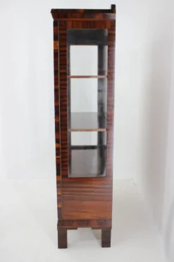 Vitrine Art Déco des années 1930, Tchécoslovaquie
