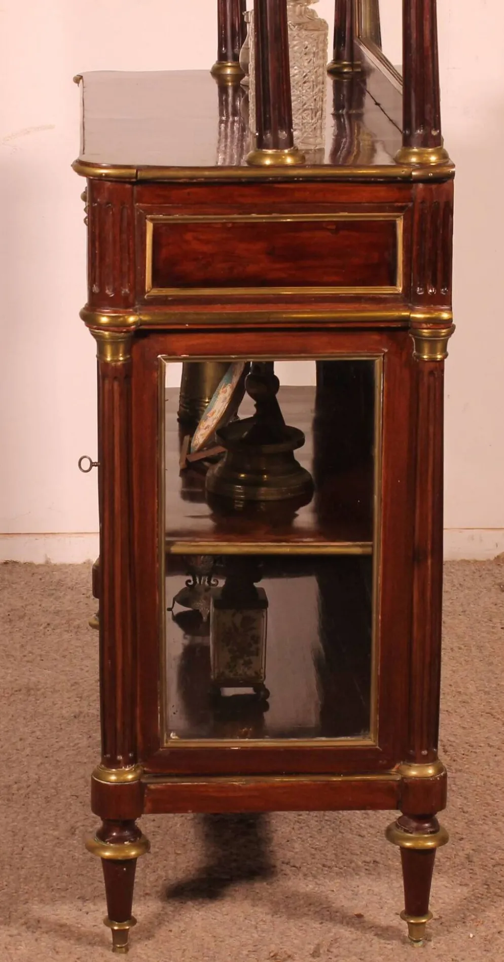 vitrine/bar d'époque Louis XVI en acajou