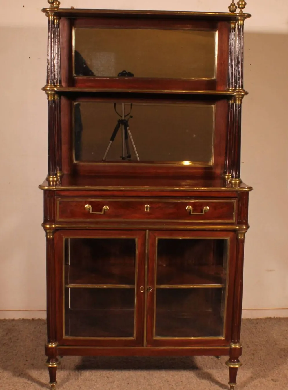 vitrine/bar d'époque Louis XVI en acajou