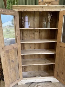 Vitrine / bibliothèque / armoire