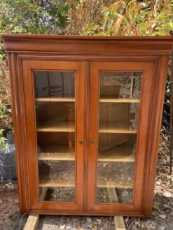 Vitrine/bibliothèque en bois massif années 70