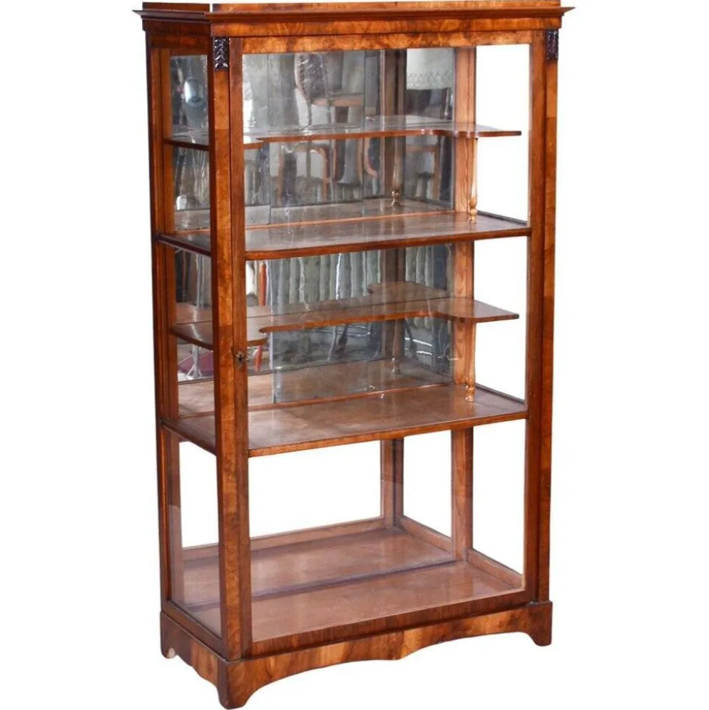 Vitrine Biedermeier tchèque en noyer et épicéa, années 1830