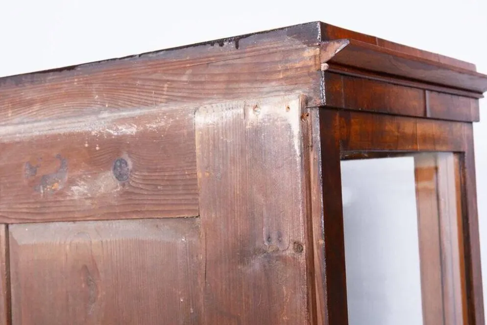 Vitrine Biedermeier tchèque en noyer et épicéa, années 1830