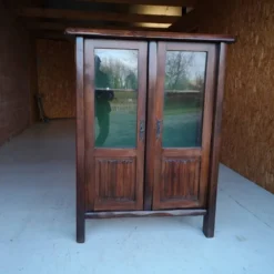 Vitrine brutaliste orme massif par Aranjou dans le goût de Hänninen, 1960