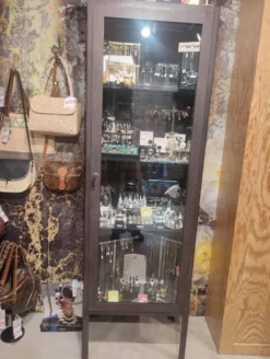 Vitrine colonne a une porte