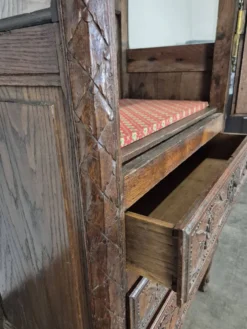 Vitrine commode bonnetière normande du XIXème