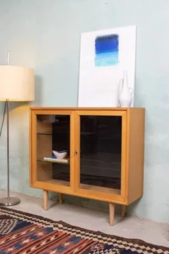 Vitrine, commode, buffet danois vintage en chêne, milieu du siècle