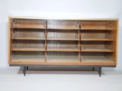Vitrine, comptoir de magasin en teck, années 1950