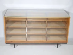 Vitrine, comptoir de magasin en teck, années 1950