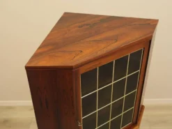 Vitrine d'angle, placage en bois de rose, Danemark années 1970