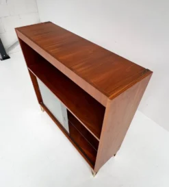 Vitrine danoise de 101 cm de haut, années 1970