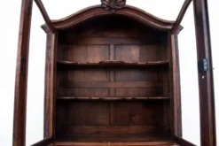 Vitrine de bibliothèque, France, vers 1880.