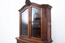 Vitrine de bibliothèque, France, vers 1880.